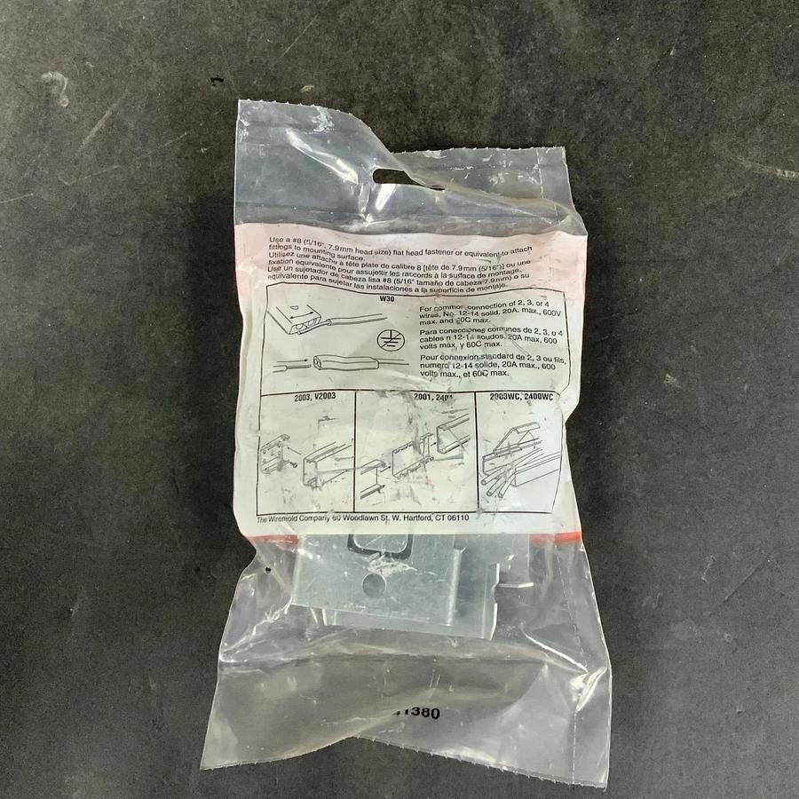 Used WIREMOLD 2401 CONNECTOR COUPLING ($8 OBO)