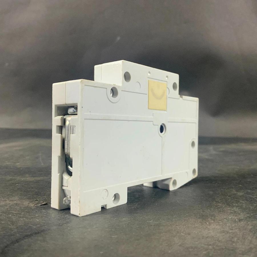 Used SIEMENS 5SX21-C16 CIRCUIT BREAKER ($10 OBO)