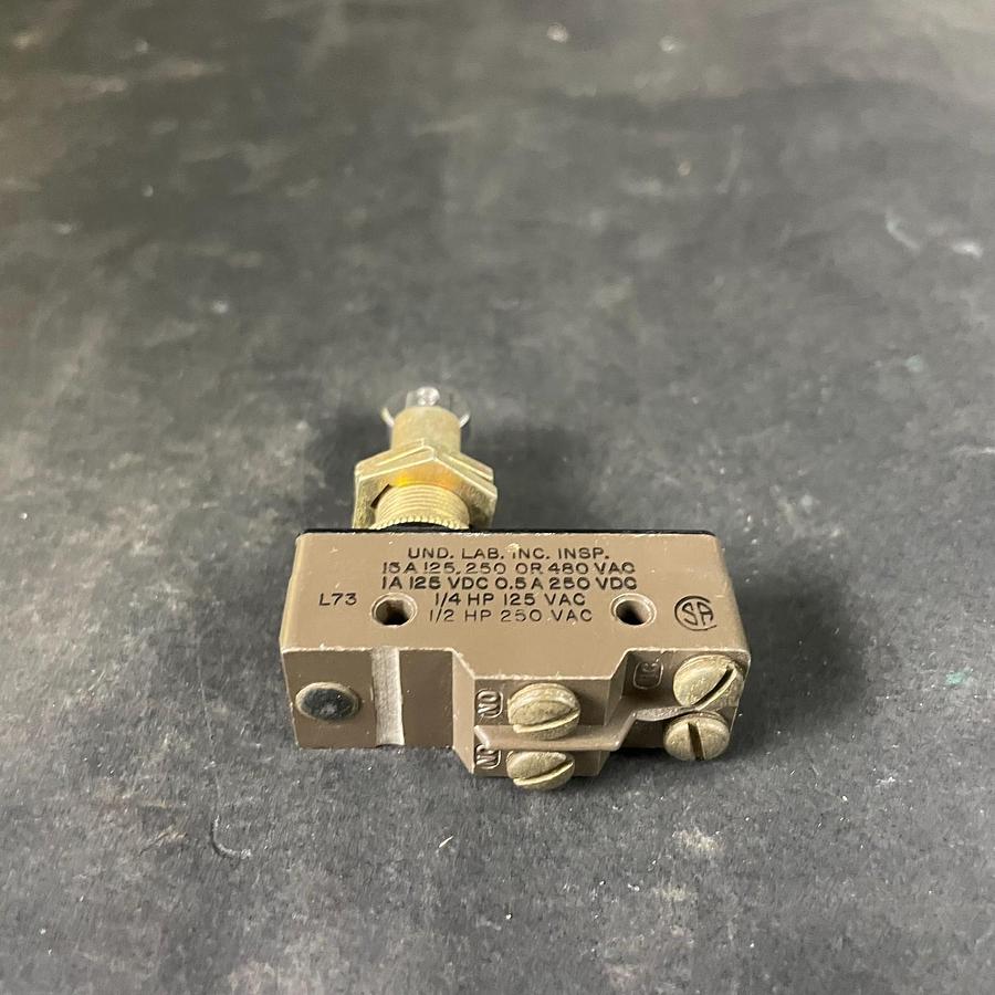 Used BZ-2AQ18T1 - MICRO SWITCH