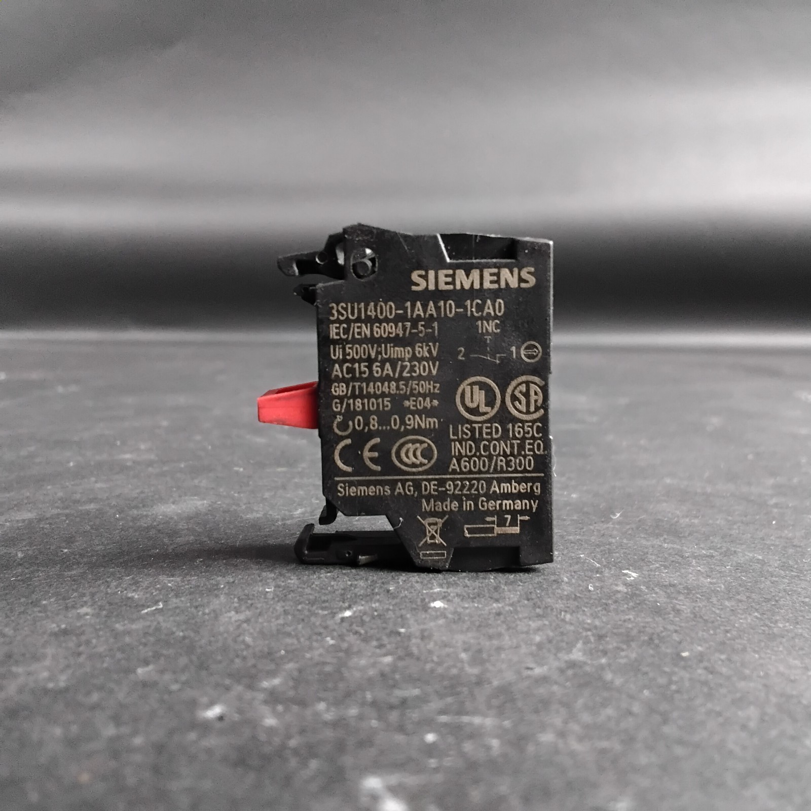 Used SIEMENS 3SU1400-1AA10-1CA0 CONTACT BLOCK ($10 OBO)