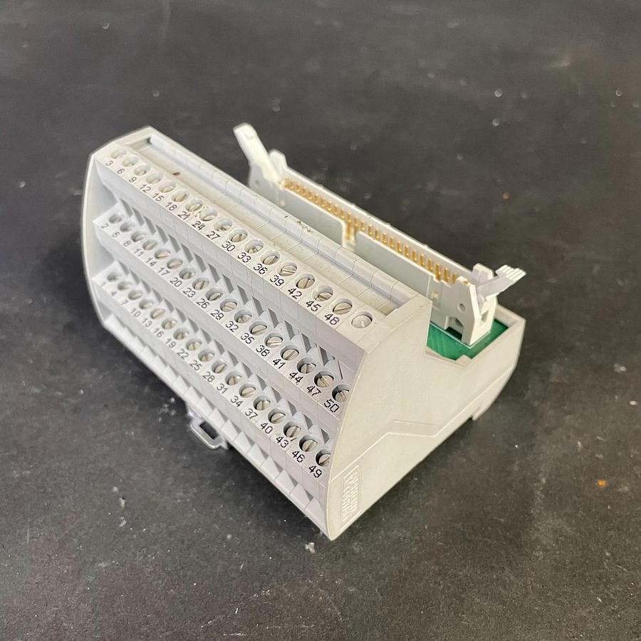 Used PHOENIX VIP-3/SC/FLK50 TERMINAL BOARD INDUSTRIAL CONTROL INTERFACE MODULE OEM