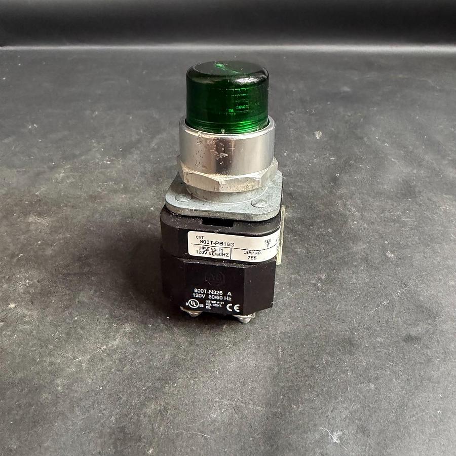Used ALLEN BRADLEY 800T-PB16G GREEN PUSH BUTTON ($25 OBO)