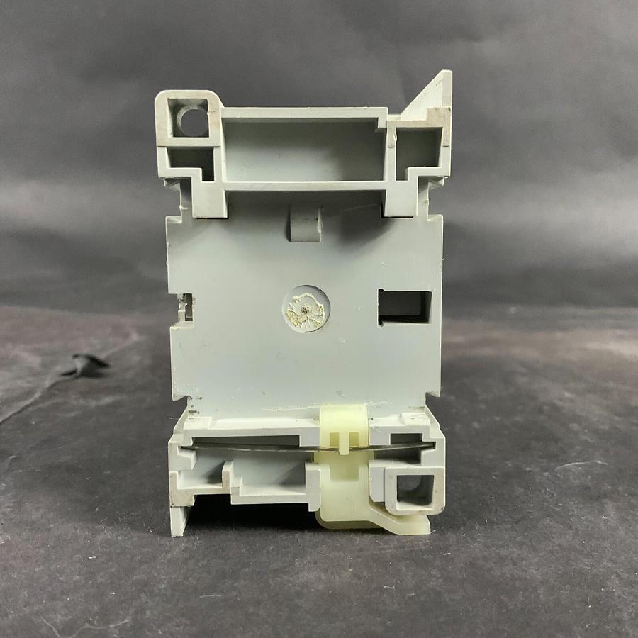 Used ALLEN BRADLEY 100-C23ZB10 CONTACTOR ($40 OBO)