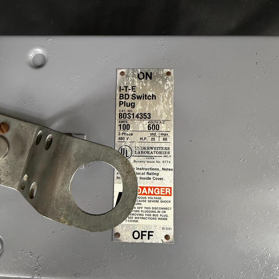 Used ITE BOS14353 BD SWITCH PLUG