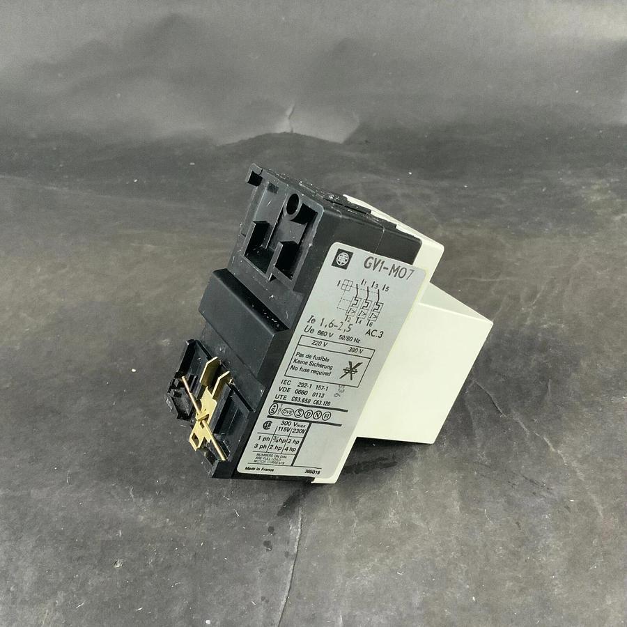 Used TELEMECANIQUE GV1-M07 CIRCUIT BREAKER ($15 OBO)