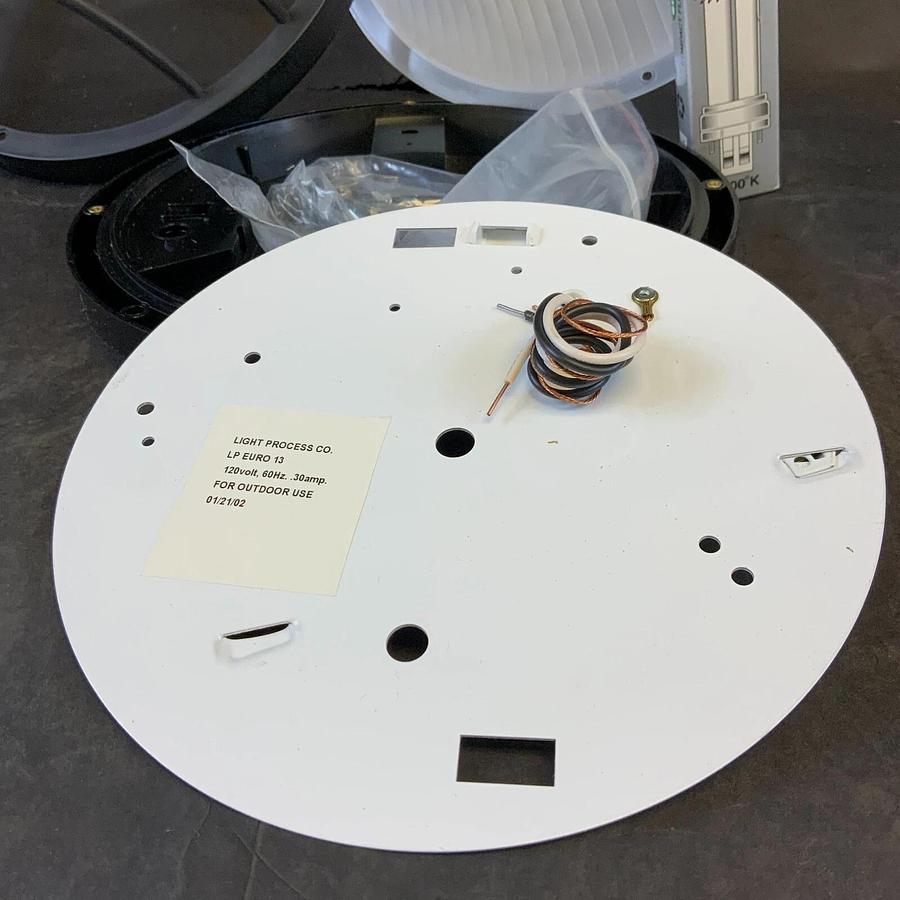 Used LIGHT PROCESS COMPANY LP EURO 13 OUTDOOR LIGHT ($40 OBO)