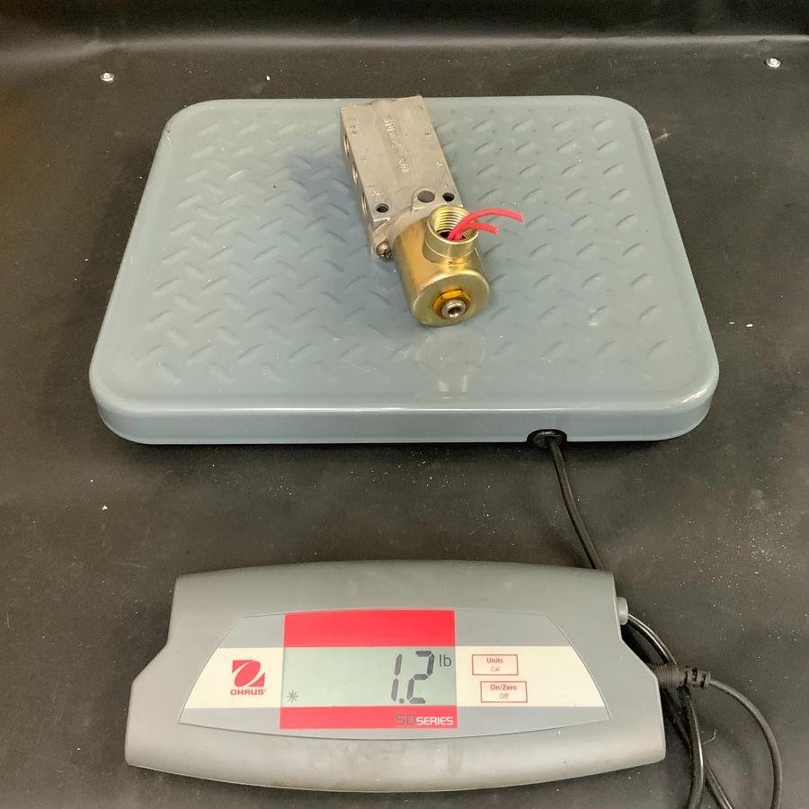 Used HONEYWELL SKINNER H935LB2150 SOLENOID VALVE ($45 OBO)