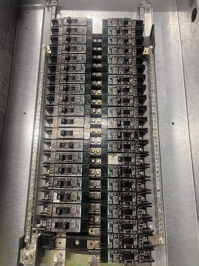 Used SIEMENS S2E42ML250ATS 250A Panelboard ($1,299.99 OBO!!!)