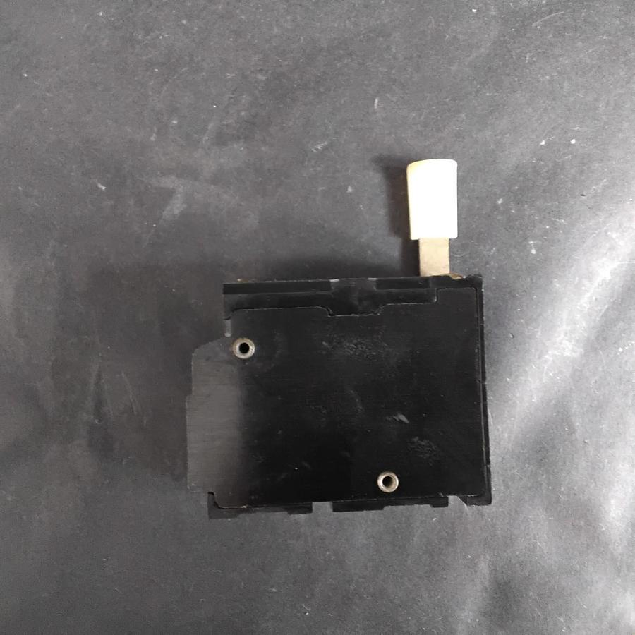 Used ALLEN BRADLEY 815-B0V4 OVERLOAD RELAY ($13 OBO)