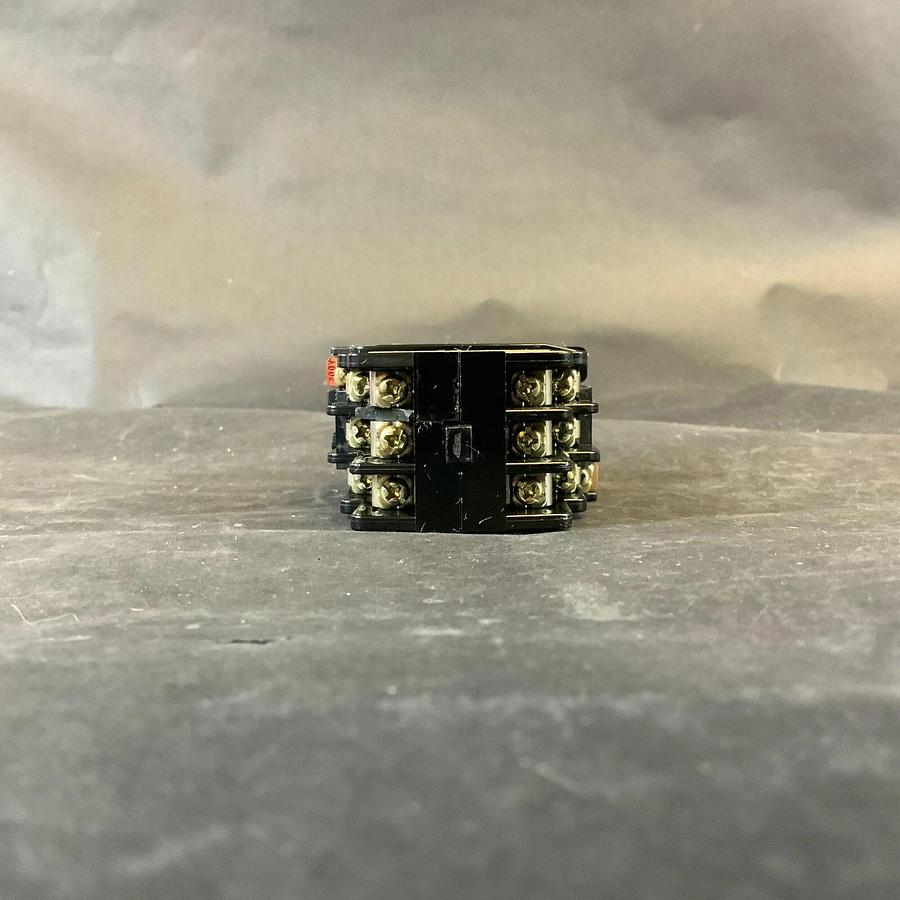 Used MITSUBISHI SR-63RM CONTACTOR RELAY ($20 OBO)