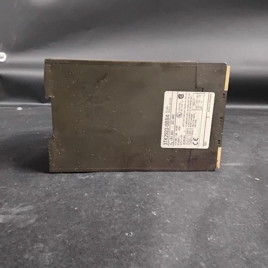 Used SIEMENS 3TK2923-0BB4 DELAY MODULE ($35 OBO)