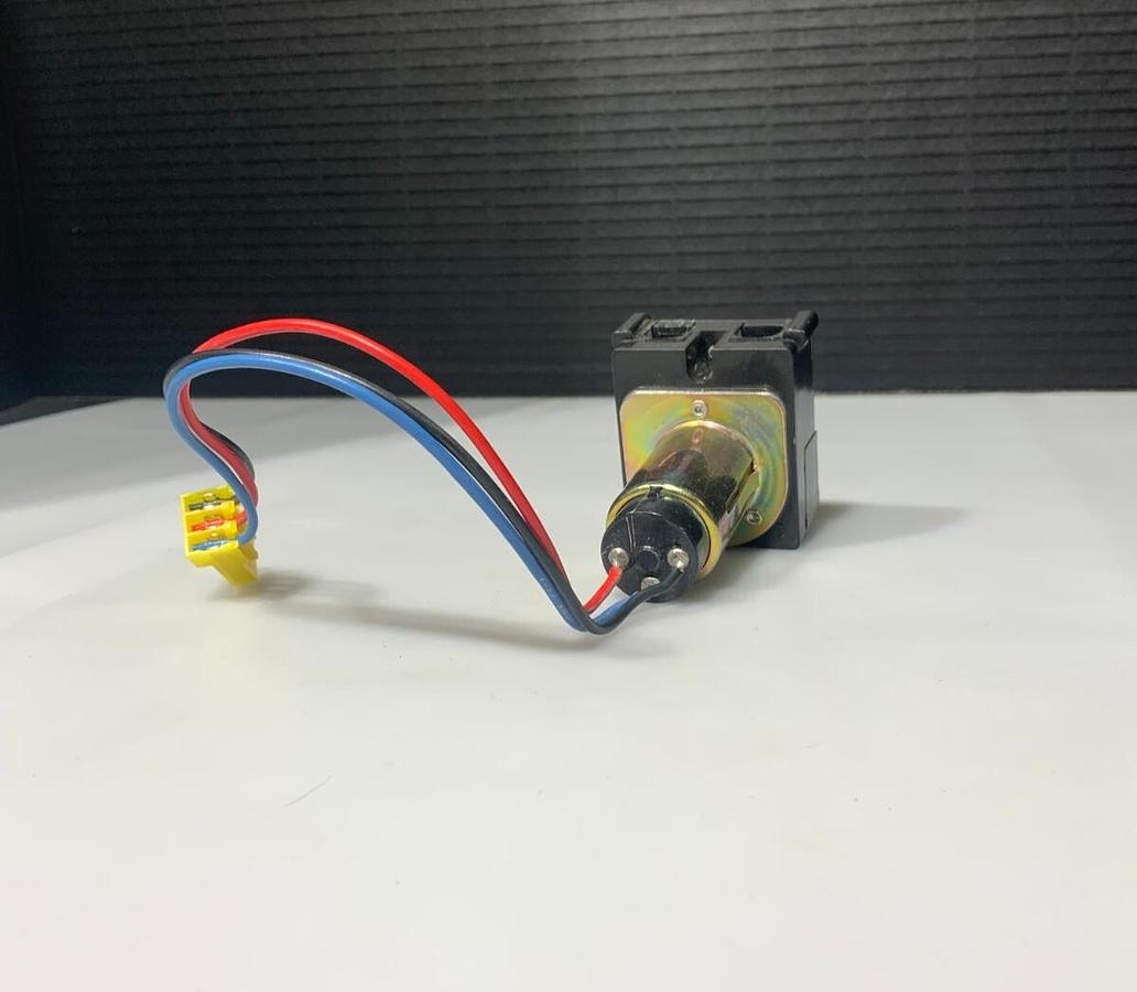 Used GENERAL ELECTRIC RR7 - TOTAL LIGHTING CONTROL RELAY