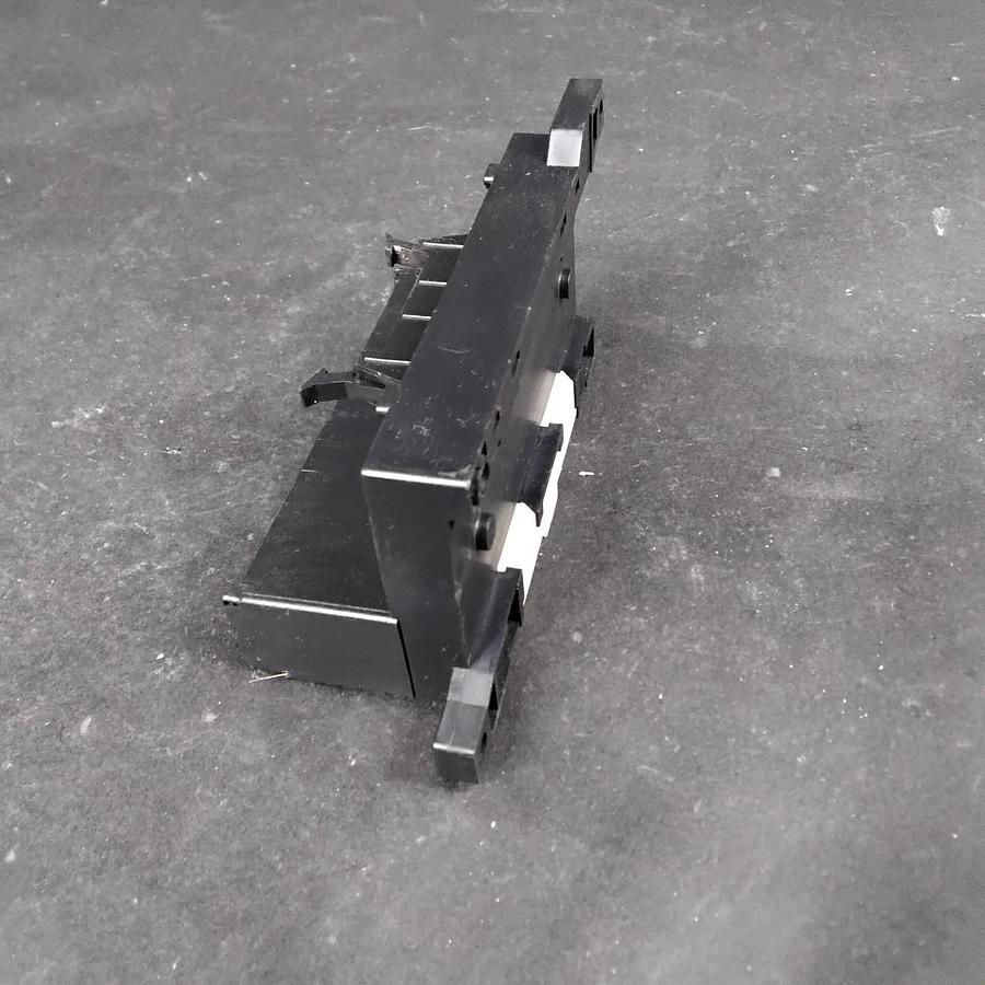 Used MITSUBISHI MR-TB20 TERMINAL BLOCK ($26 OBO)