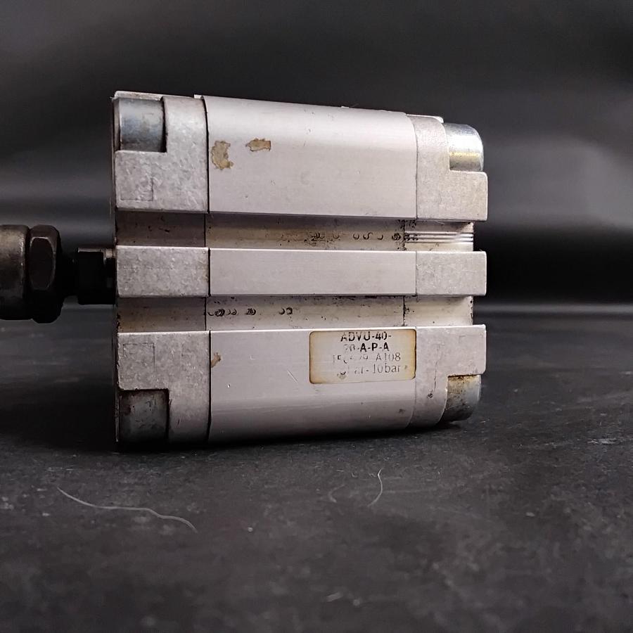 Used FESTO ADVU-40-20-A-P-A PNEUMATIC CYLINDER ($45 OBO)