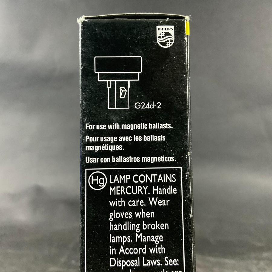 PHILIPS G24D-2 LINEAR COMPACT LAMP ($10 OBO)