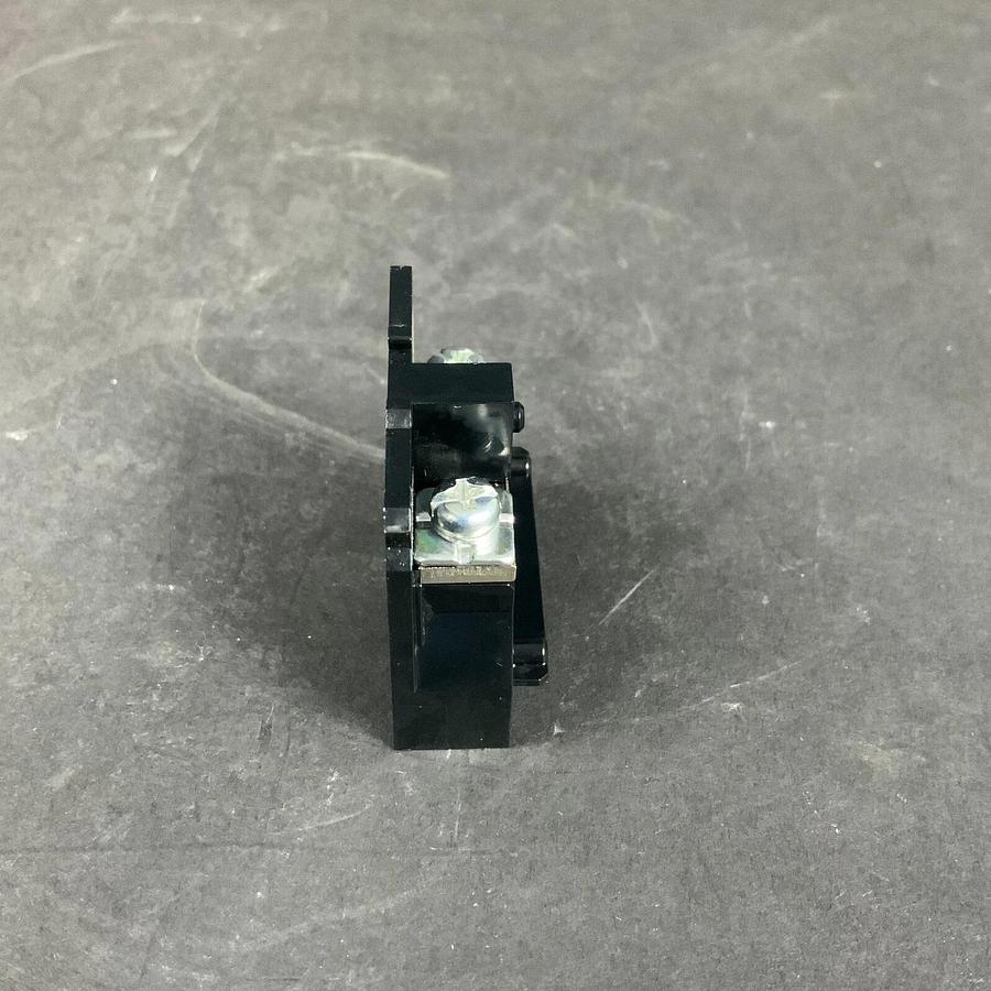 IDEC BN30W TERMINAL BLOCK - SET OF 6 - NEW ($5)
