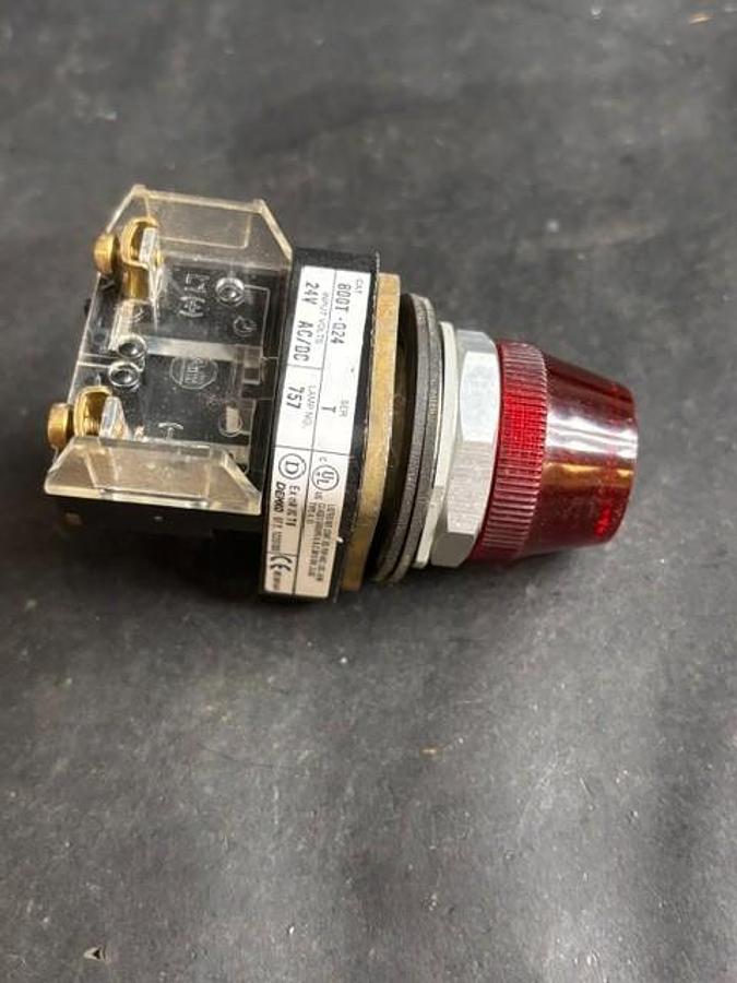 Used ALLEN BRADLEY 800T-Q24 RED PILOT LIGHT ($17 OBO)