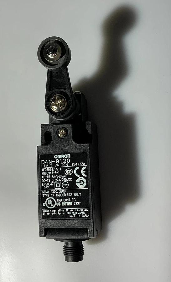 Used OMRON D4N-9120 LIMIT SWITCH ($49.99 OBO!!!)