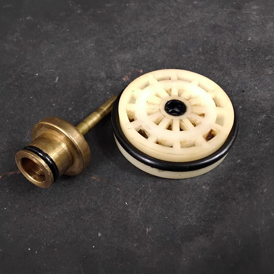 Used MCMASTER-CARR REGULATOR PART ($5 OBO)
