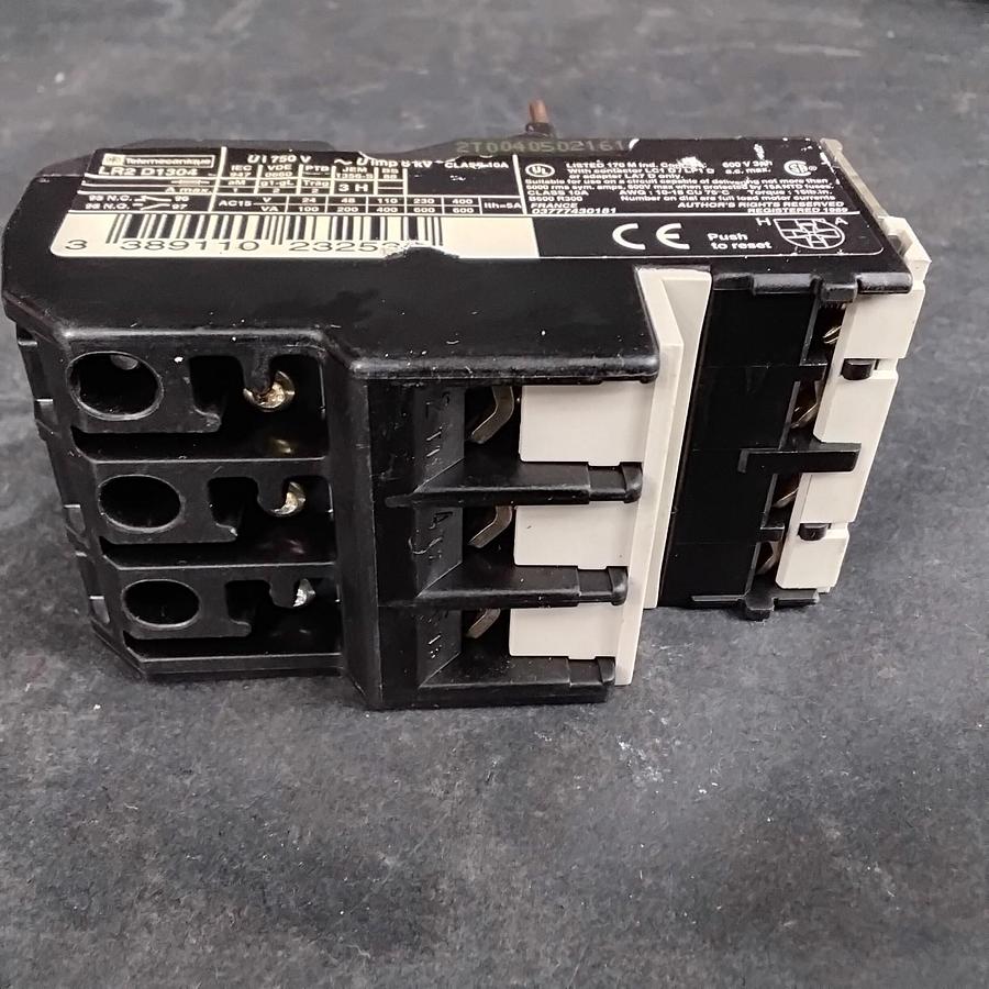 Used TELEMECANIQUE LR2-D1304 OVERLOAD RELAY ($25 OBO)