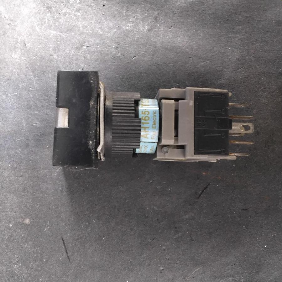 Used FUJI ELECTRIC AH165-TGL PUSHBUTTON SWITCHES - GROUP OF 5 ($16 OBO)