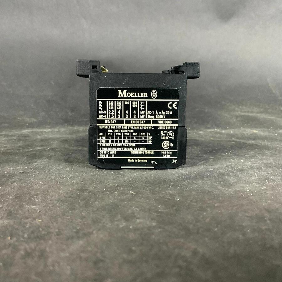 Used MOELLER DIL EM-01-G 24VDC CONTACTOR ($10 OBO)