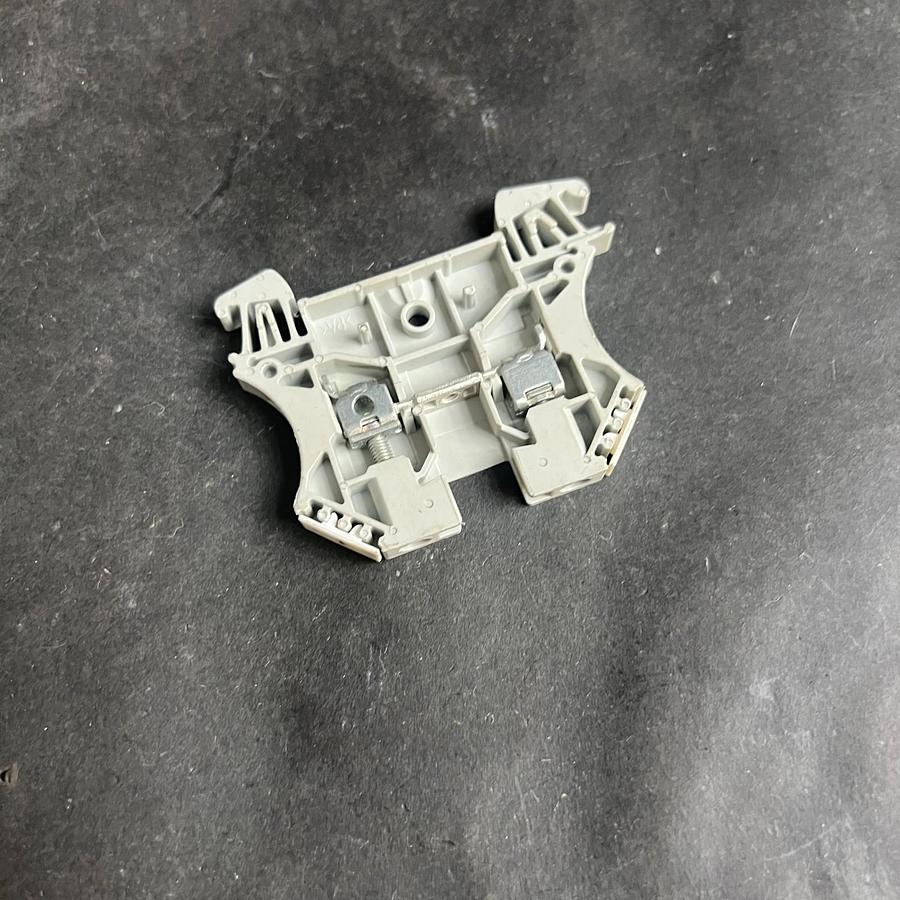 Used ALLEN BRADLEY 1492-J4 TERMINAL BLOCK ($3 OBO)