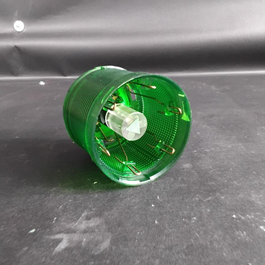 Used SIEMENS 8WD4 400-1AC GREEN SIGNAL LIGHT ($15 OBO)