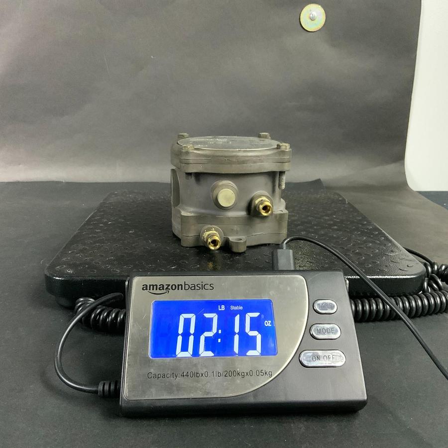 Used DWYER 1950G-5-B-120-NA PRESSURE SWITCH ($130 OBO)