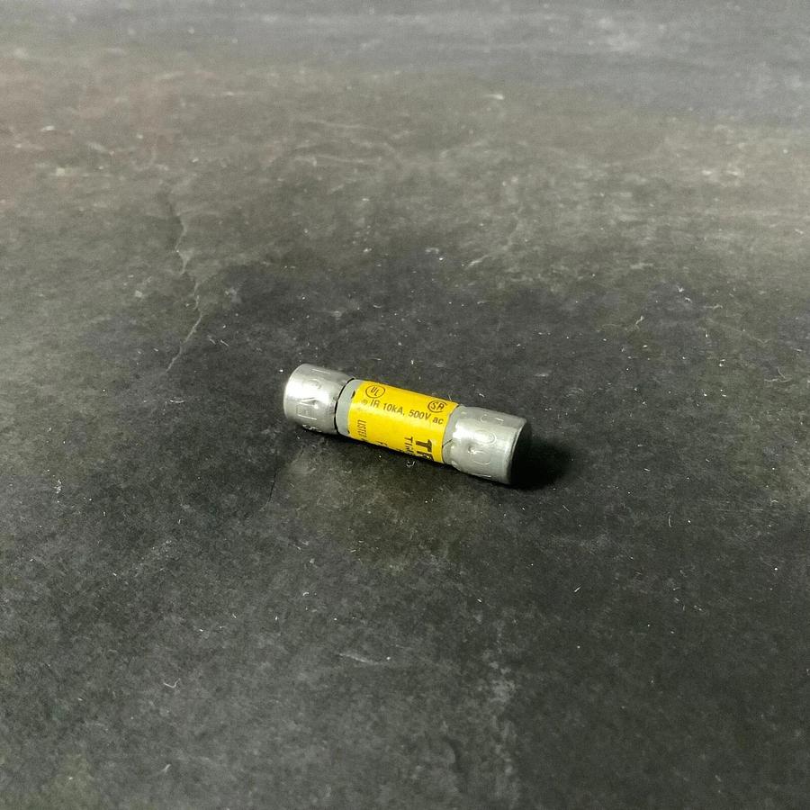 Used BUSSMANN FNQ 1 TIME DELAY FUSE - SET OF 2 ($6 OBO)