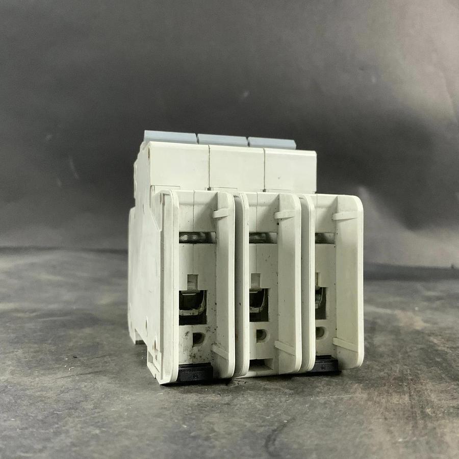 Used EATON WMZT3C20 CIRCUIT BREAKER ($35 OBO)