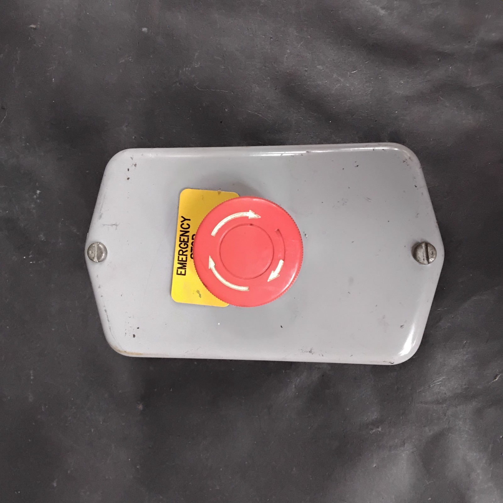 Used HOFFMAN A-403DSC ENCLOSURE W/ ALLEN-BRADLY PUSHBUTTON ($40 OBO)