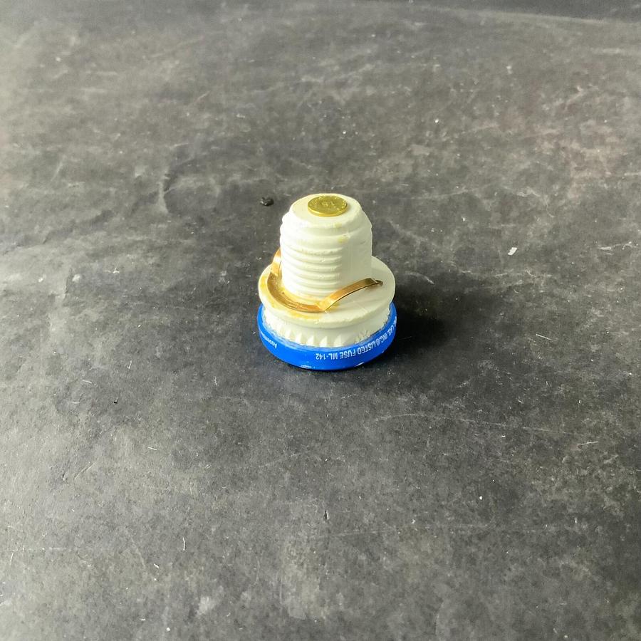 Used BUSSMANN SL-15 FUSE - BOX OF 4 ($10 OBO)