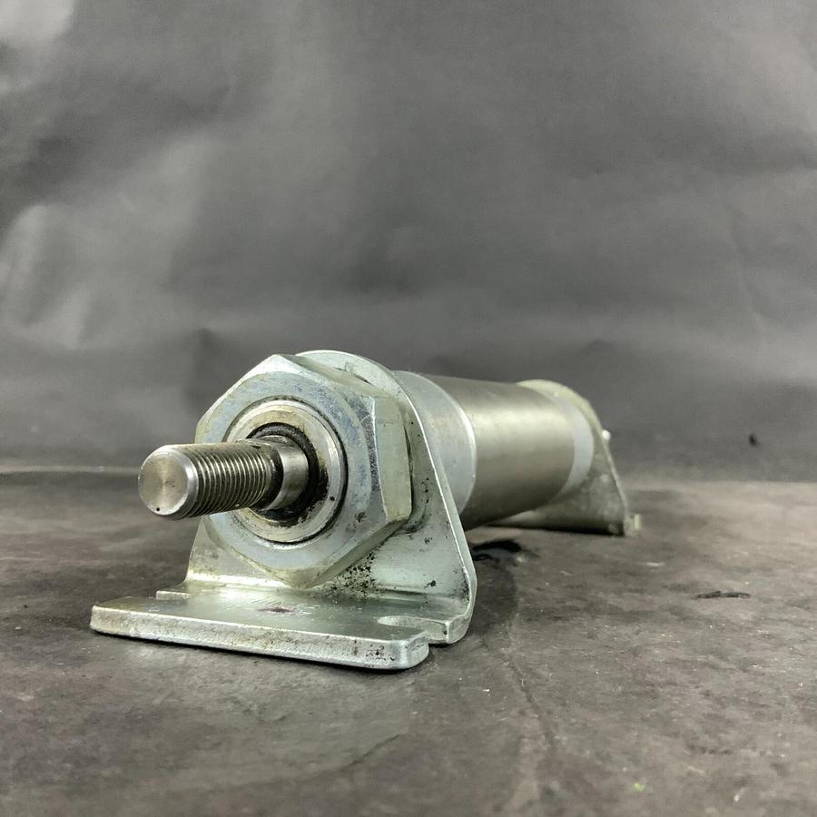 Used BIMBA MRS-172-DXDE PNEUMATIC CYLINDER ($40 OBO)