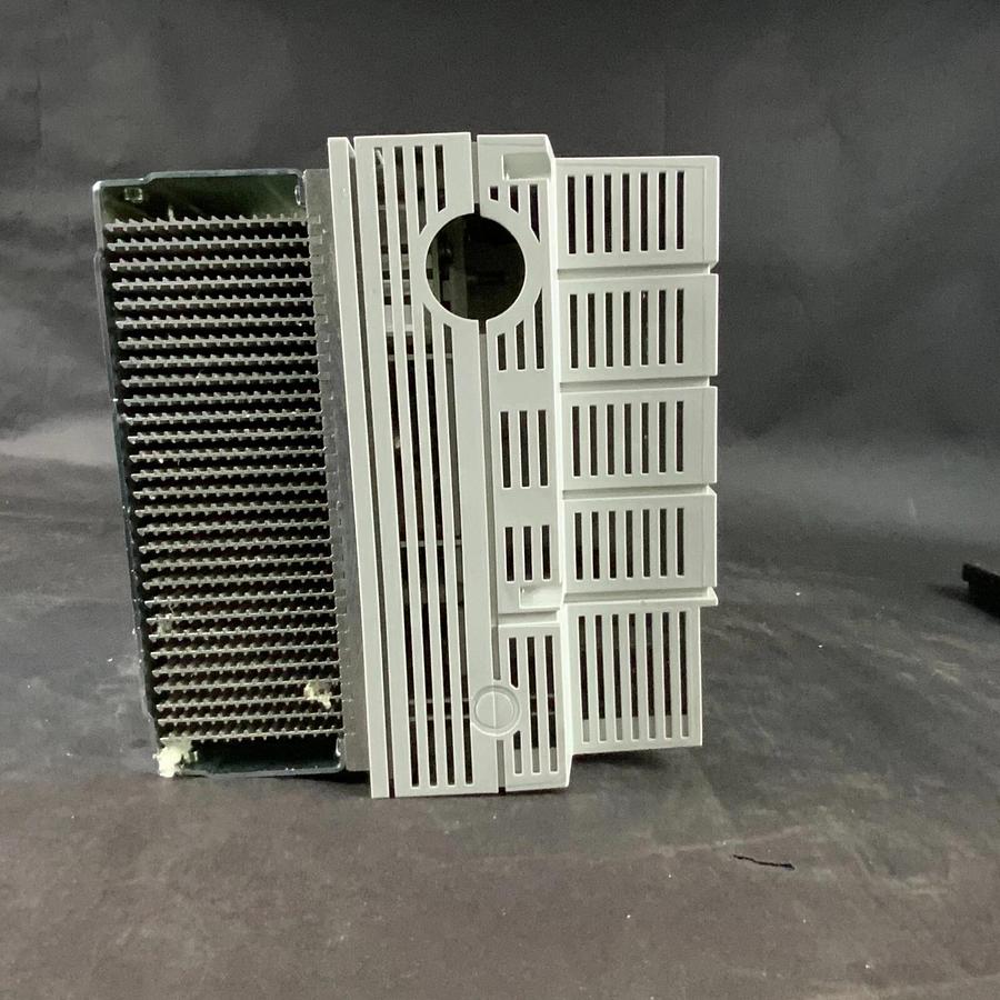 Used LENZE EVS9322-ES SERVO POSITIONING CONTROLLER ($2500 OBO)