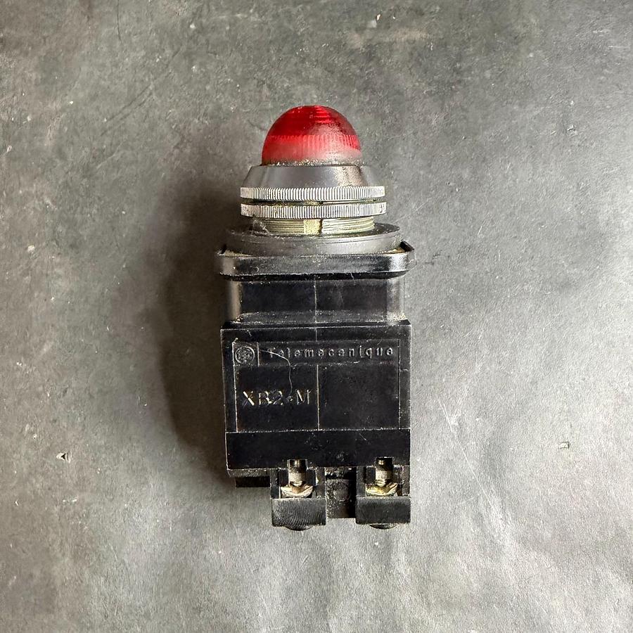 Used TELEMECANIQUE XB2-M RED PILOT LIGHT ($22 OBO)