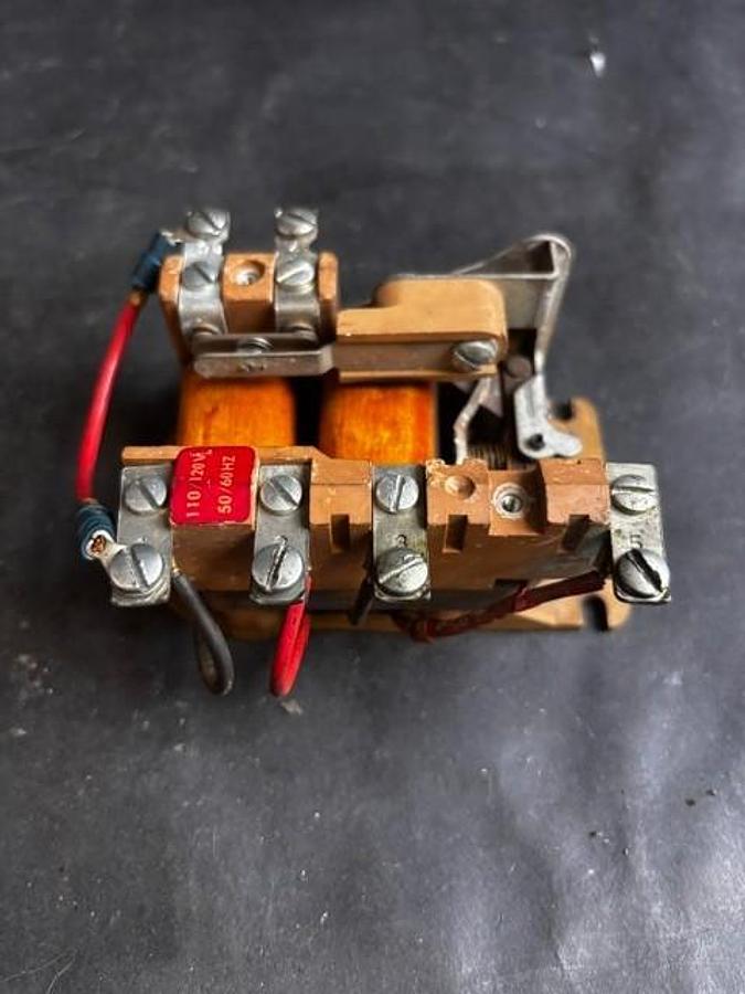 Used B/W CONTROLS 8306 CONTROL RELAY ($54 OBO)