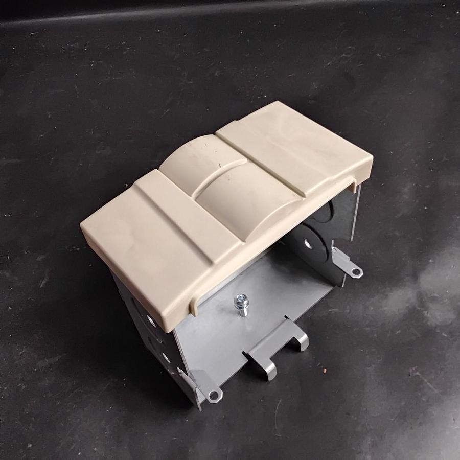ABB 3AUA0000011665 CONDUIT BOX ($25 OBO)