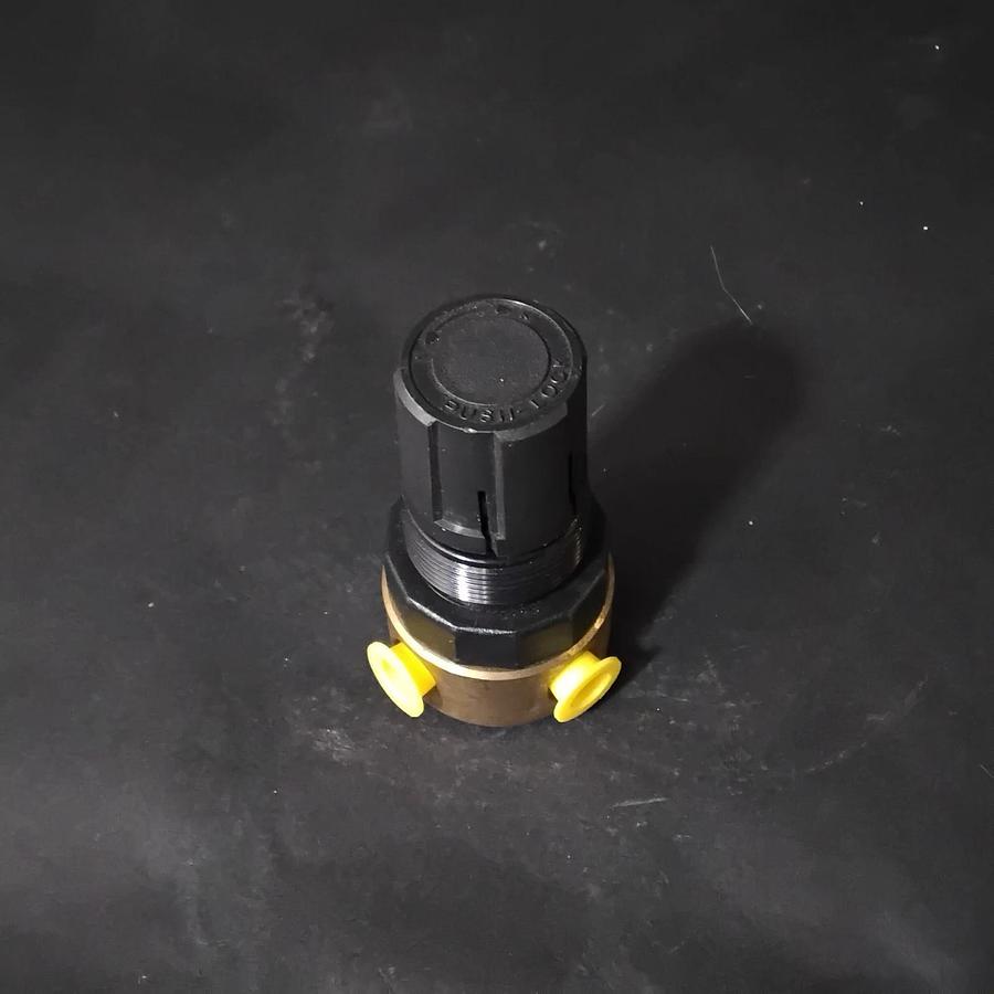 Used WATTS FLUIDAIR R364-01C PRESSURE REGULATOR ($19 OBO)