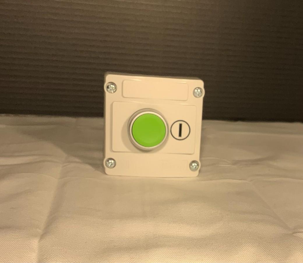 Used BACO CONTROLS LBX10110 ($49.99 OBO)