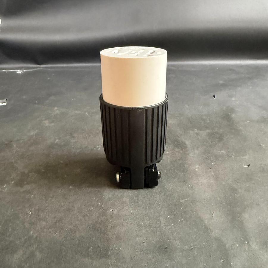 Used EATON L14-30 LOCKING CONNECTOR