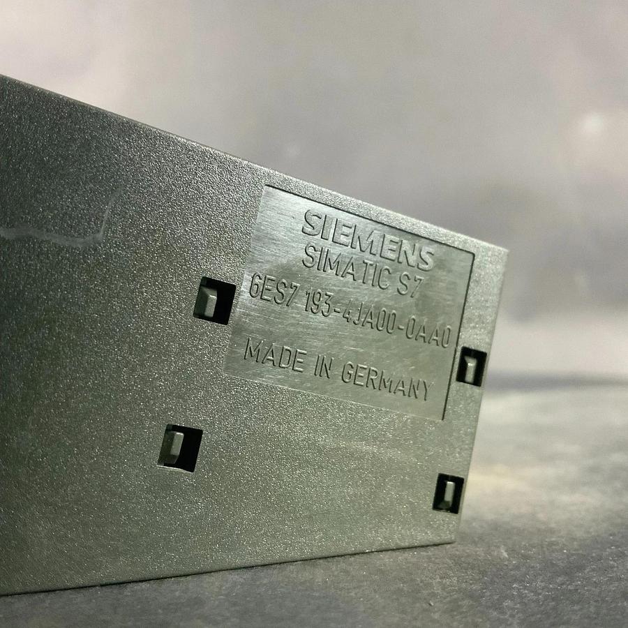 Used SIEMENS SIMATIC S7 6ES7 193-4JA00-0AA0 TERMINATION MODULE ($13 OBO)