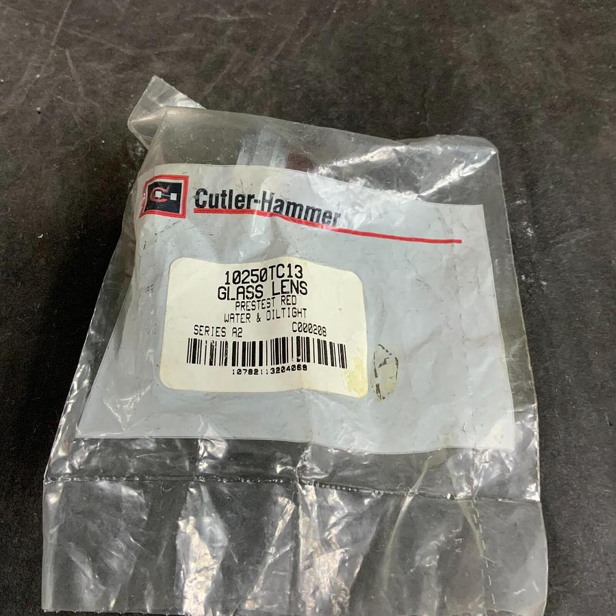 CUTLER-HAMMER GLASS LENS INDICATOR 10250TC13 ($15 OBO)
