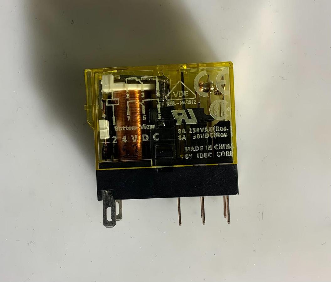 Used IDEC RJ2S-CLD-D24 ($6.99/EACH OBO)