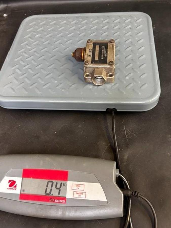 Used HONEYWELL MICROSWITCH BZF2-3AN2 LIMIT SWITCH ($30 OBO)