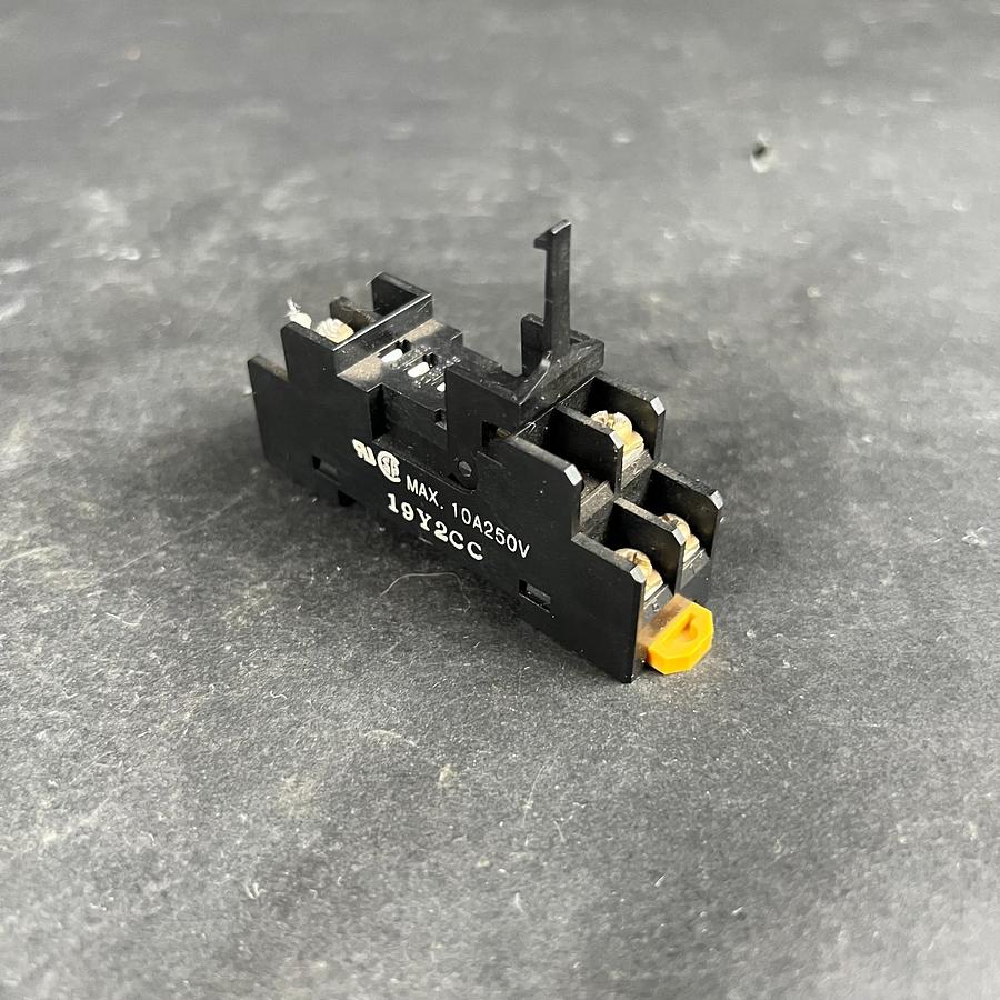 Used OMRON P2RF-05 RELAY SOCKET ($12 OBO)