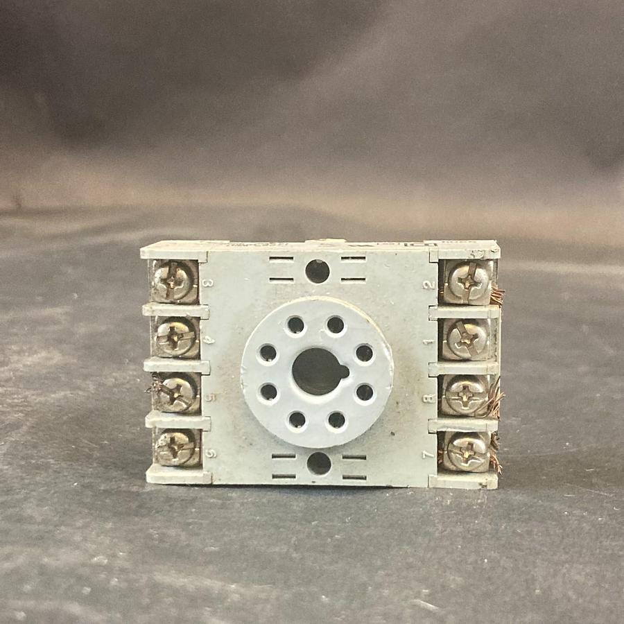 Used SQUARE D 8501-NR51-OS RELAY SOCKET ($3 OBO)