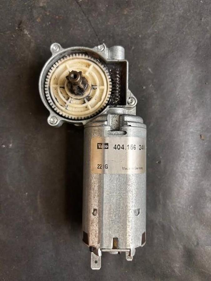 Used VALEO 404.156 GEARMOTOR ($70 OBO)
