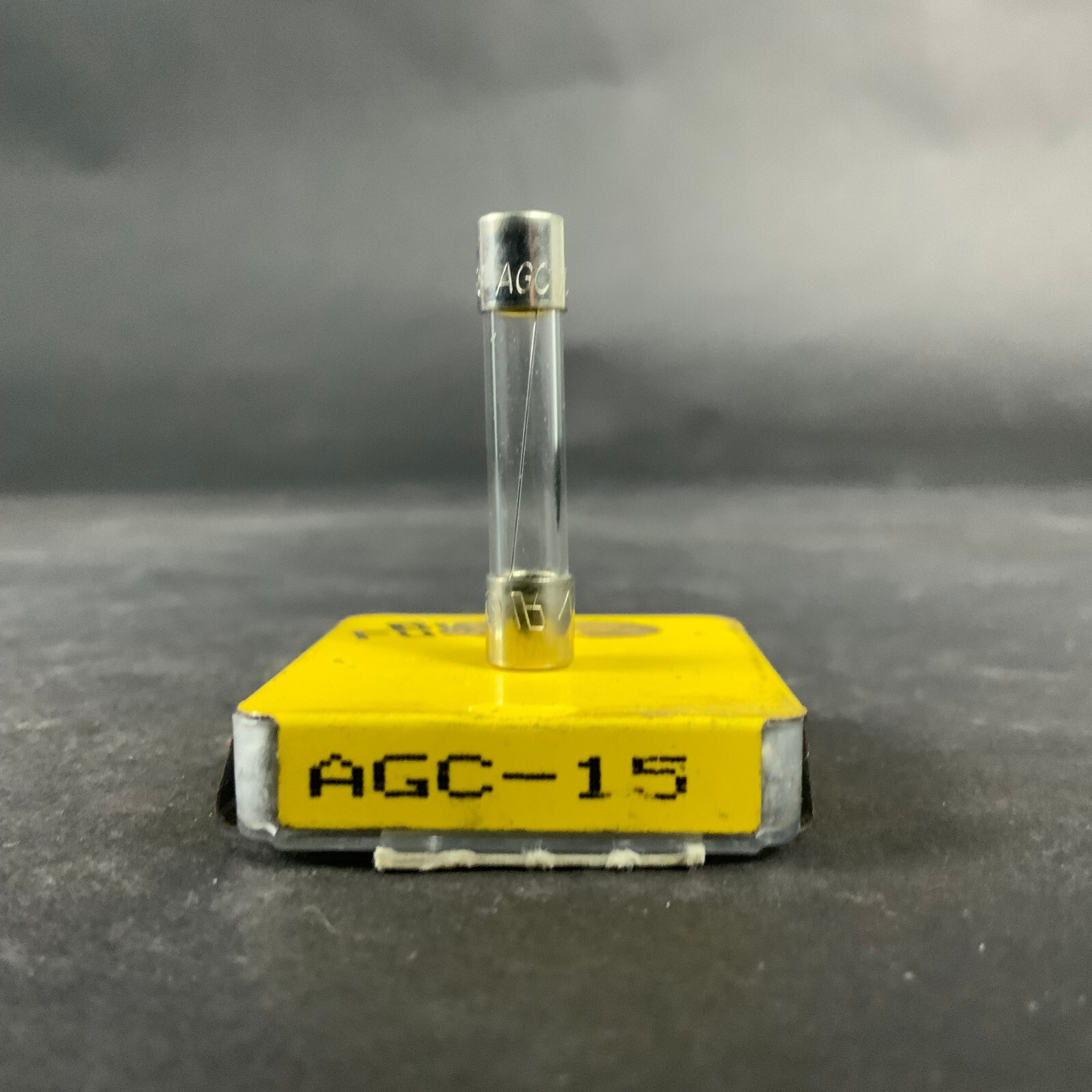 BUSSMANN AGC-15 FUSE - SET OF 5 ($6.50 OBO)