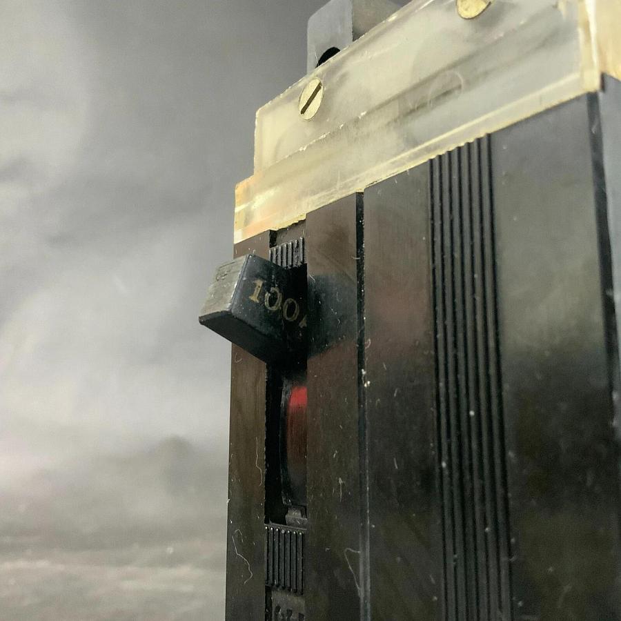 Used WESTINGHOUSE E2100S CIRCUIT BREAKER ($35 OBO)